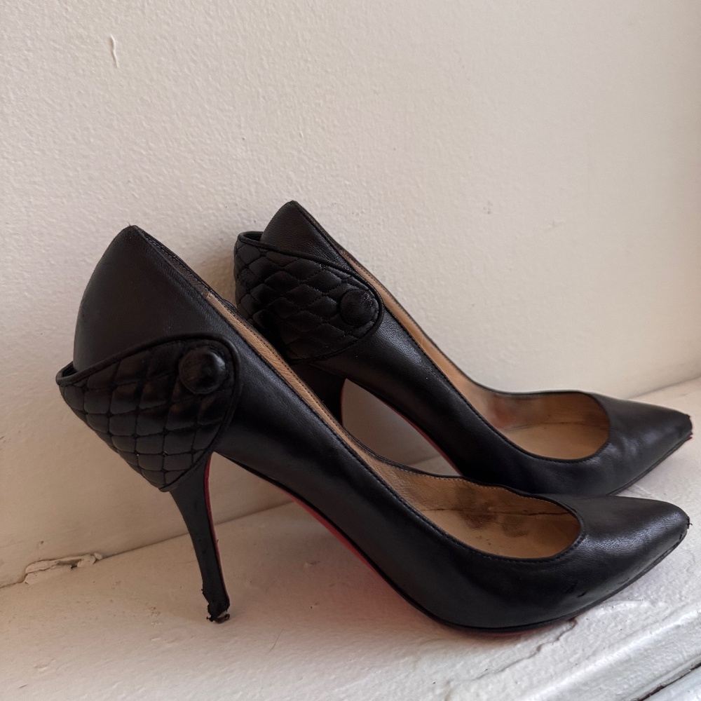 Christian Louboutin Huguetta Pumps, Size 37